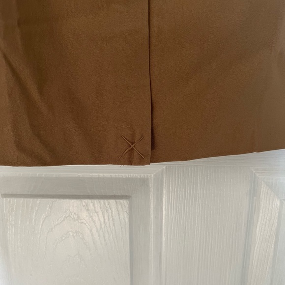 5/$100 Cleo Skirt - Picture 4 of 5